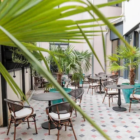 호텔 Artist 수보티차