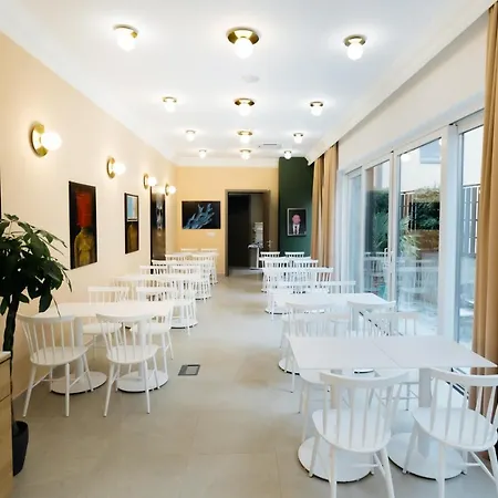 Artist Szálloda 4*